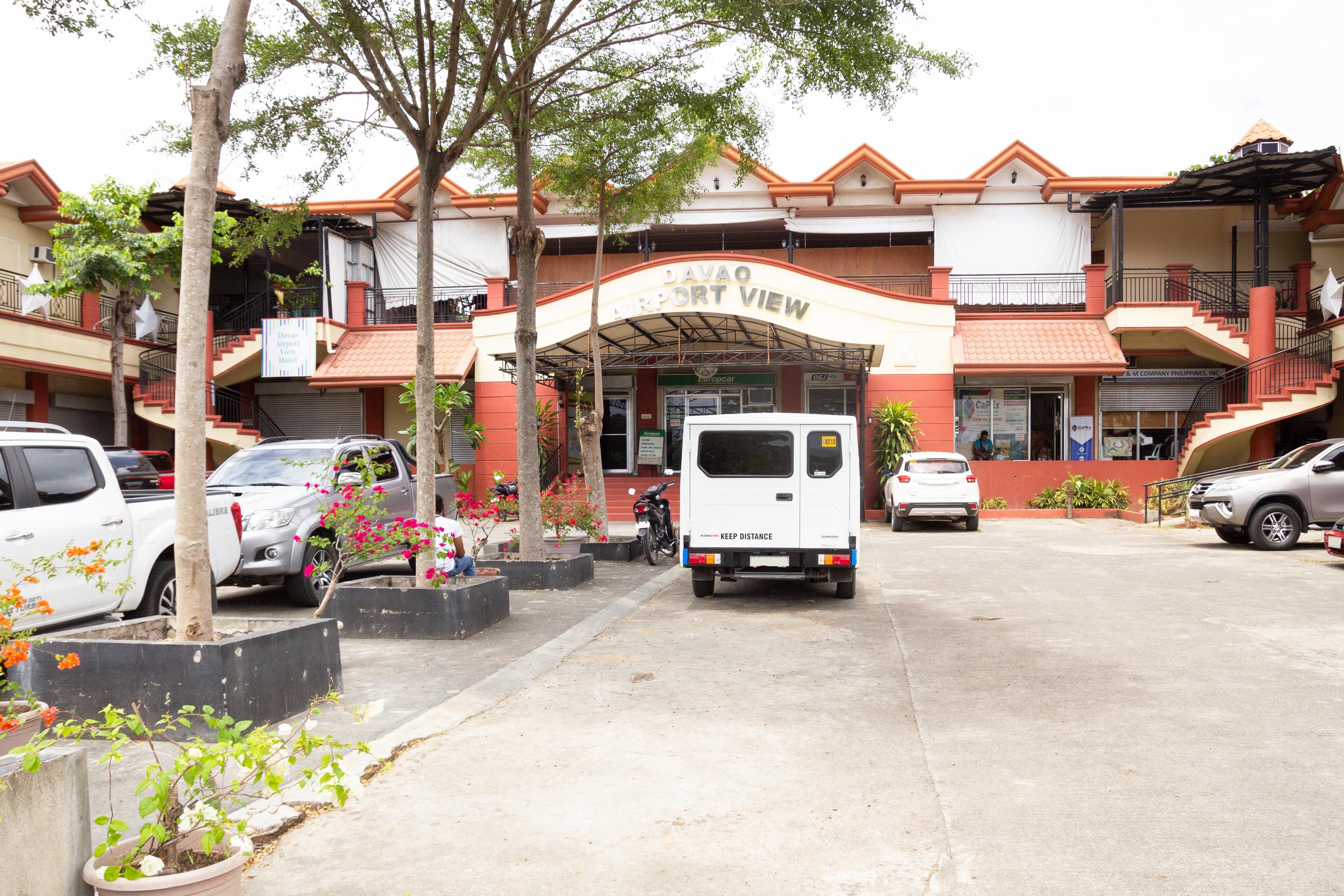 Oyo 150 Davao Airport View Hotel Exterior photo